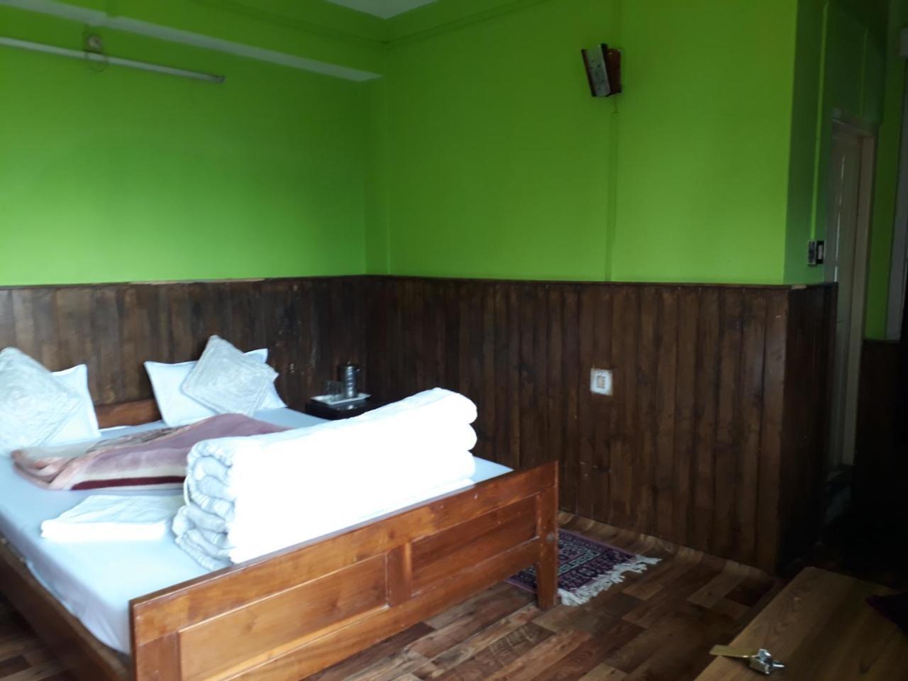 Hotel Kabur ペリング エクステリア 写真